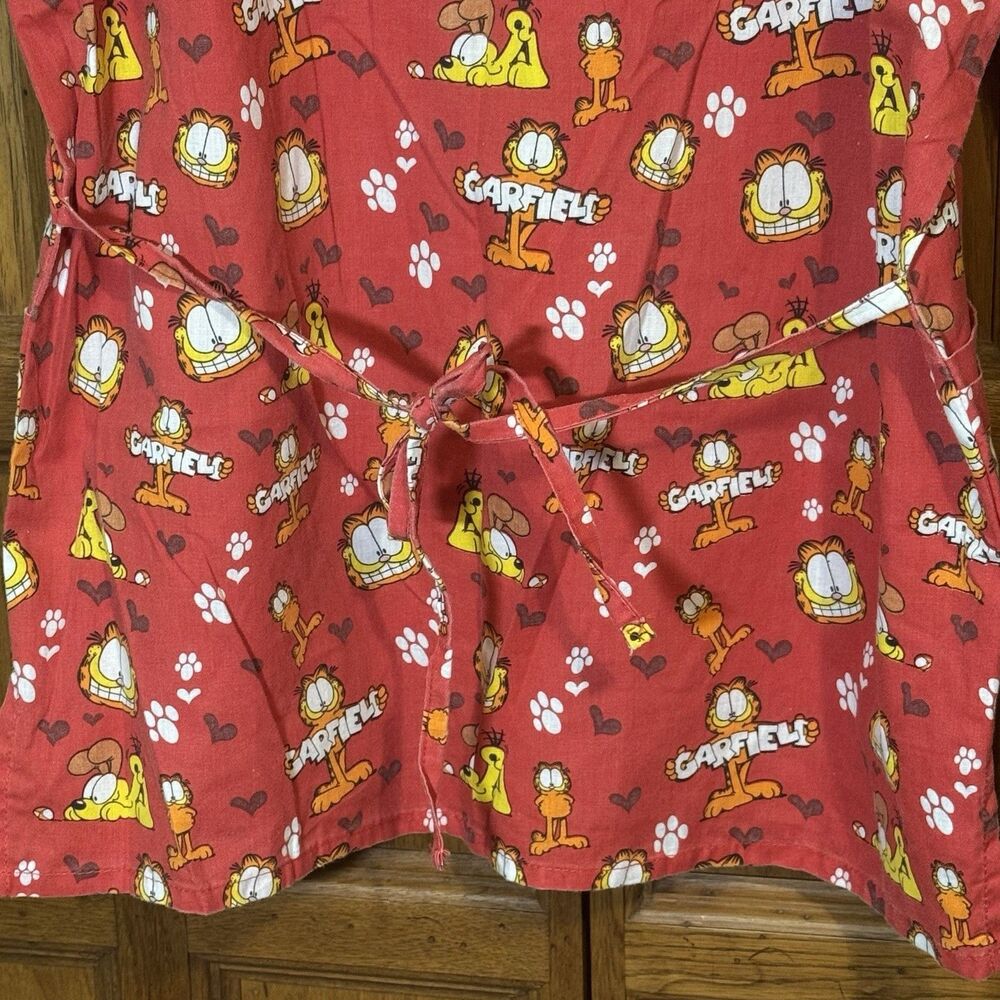 Garfield & Friends Paws Women L Medical Scrub Top Red Wrap Style Tie Back Pocket - Picture 7 of 9